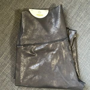 Women’s OFFLINE by Aerie Black Leggings XS Short